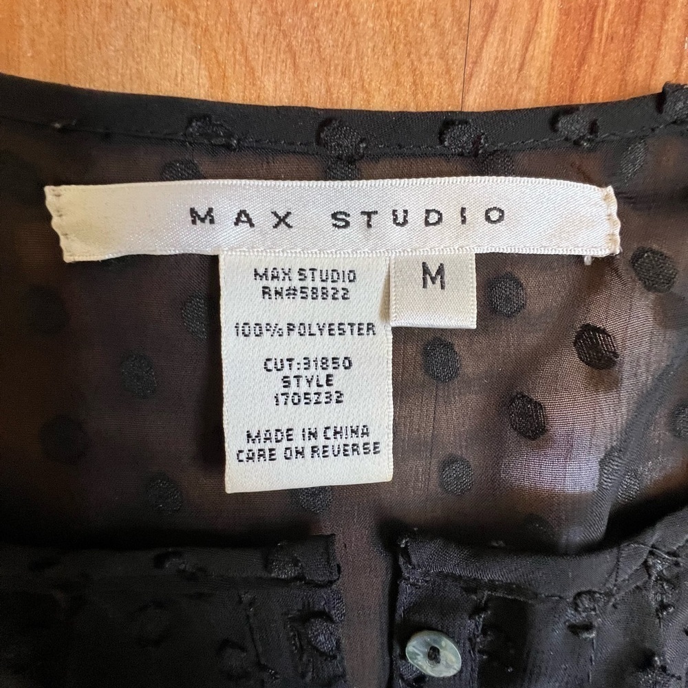 Max Studio Black Polka Dot Sheer Top sz M - Picture 8 of 9